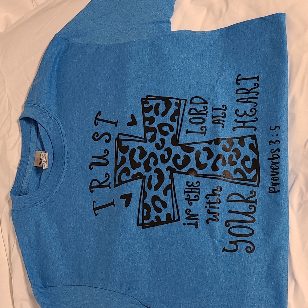 New without tags shirt
